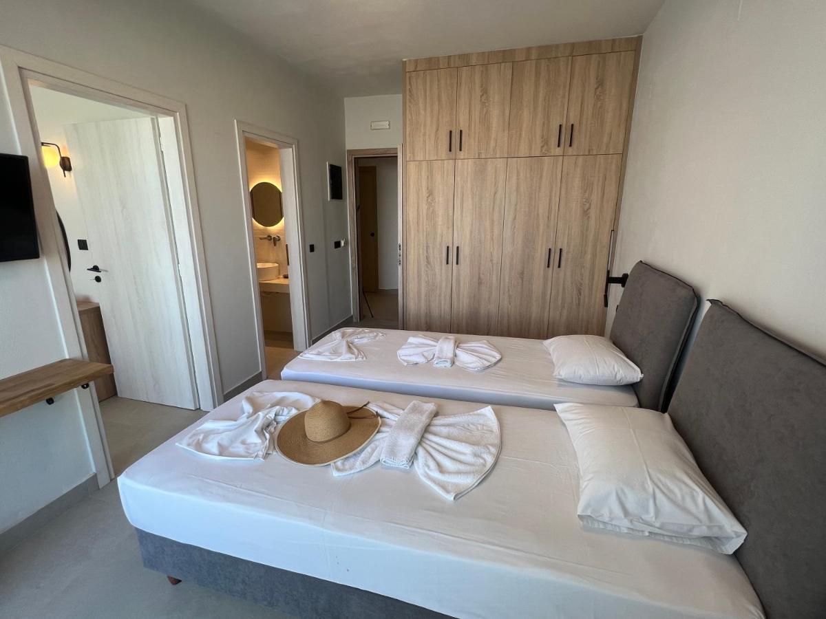 Hotel Kathrin Beach アデリアノス・カンポス エクステリア 写真