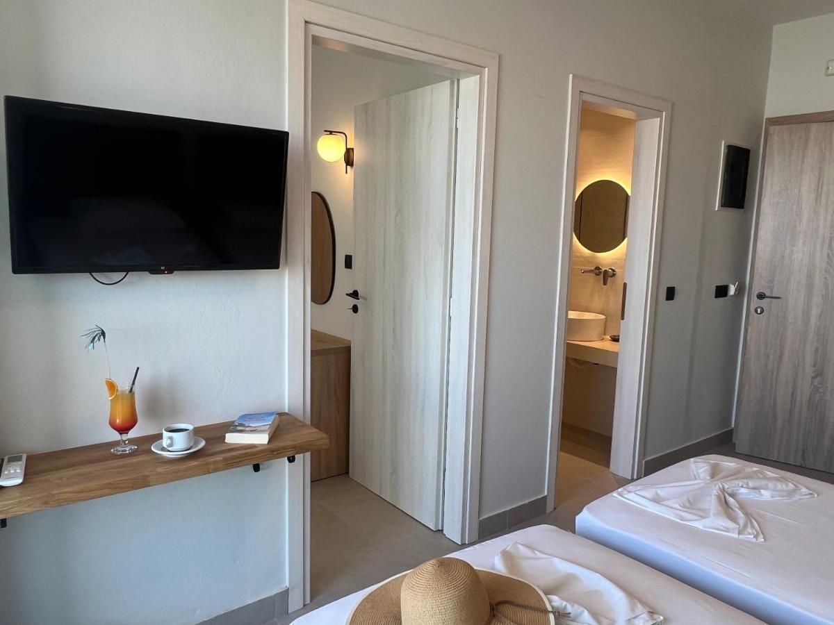 Hotel Kathrin Beach アデリアノス・カンポス エクステリア 写真